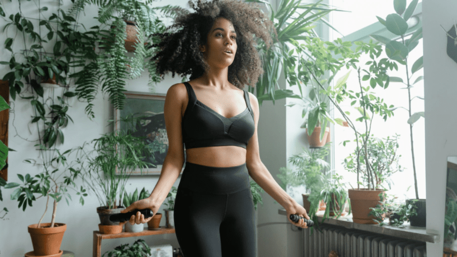 5 Amazing At-Home Cardio Workouts - Jump Rope